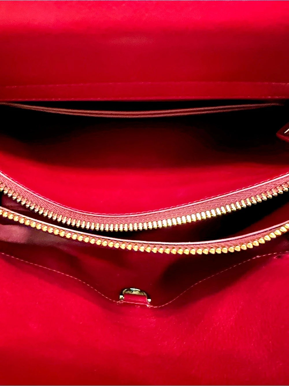 Ferragamo Hug Soft bicolor shoulder bag (Medium) - Pristine condition - Picture 10 of 15